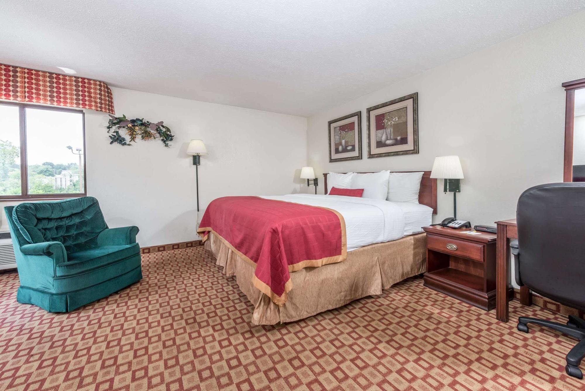 Days Inn By Wyndham Bloomington Kültér fotó